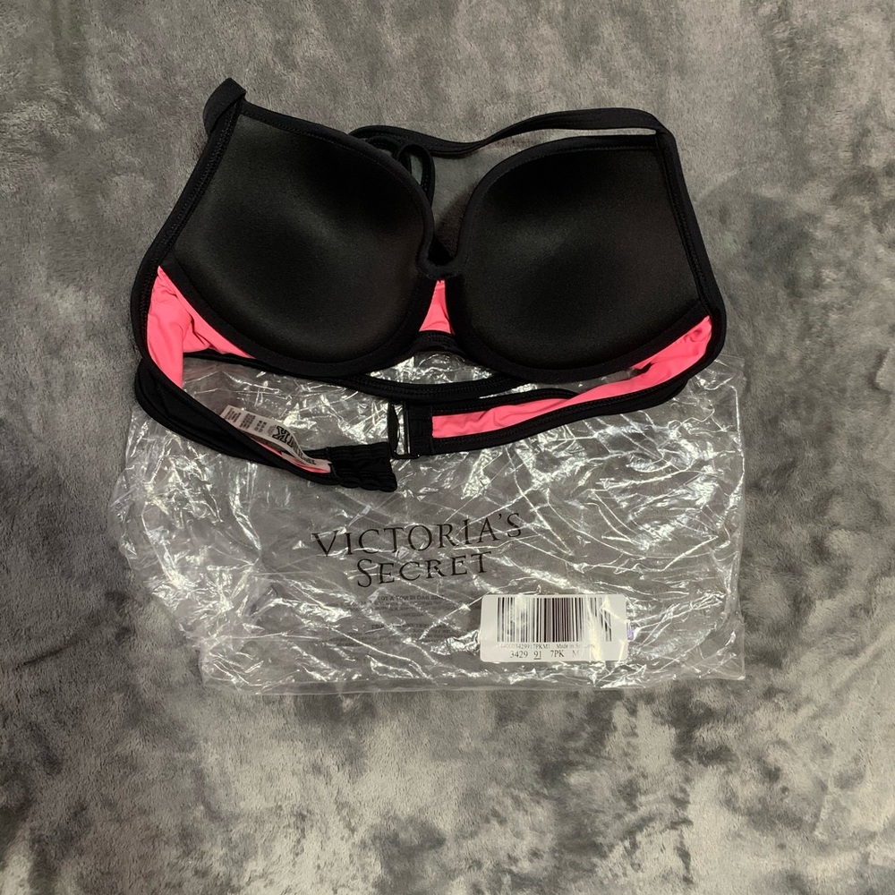 PINK by Victoria’s Secret black bikini top